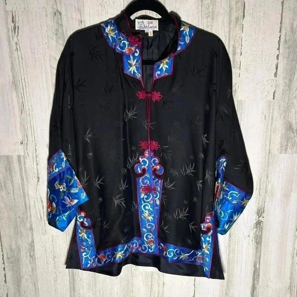 Jade Lantern Tops - Jade Lantern‎ Vintage Jacket Floral Embroidery 100% Silk Size Small